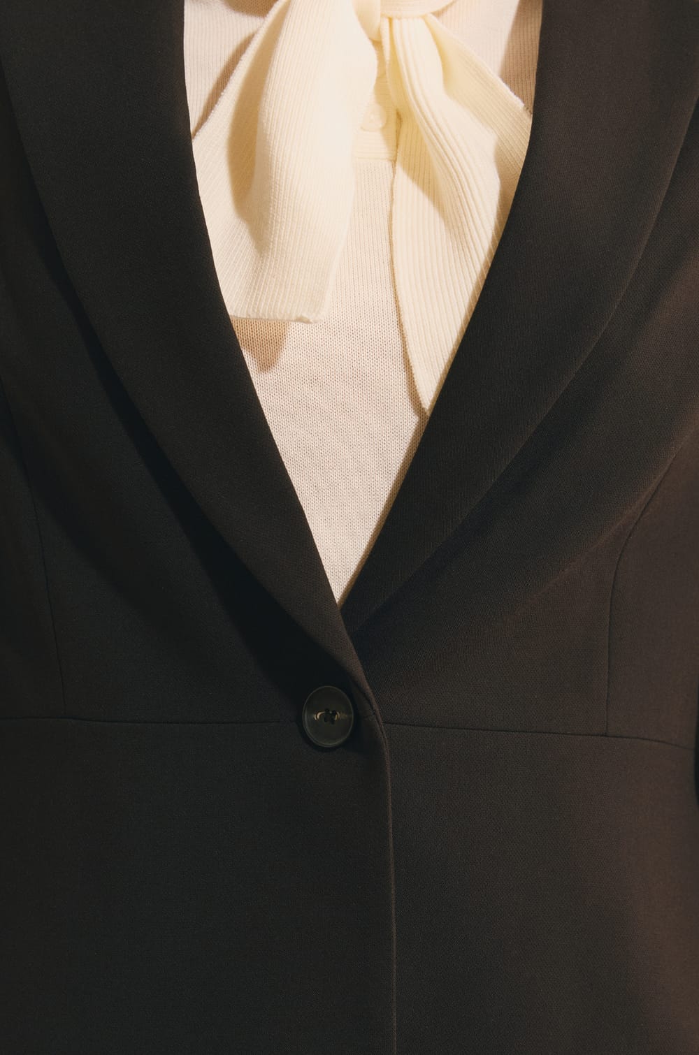 Blazer droit &agrave; col tailleur;${refinementColor}