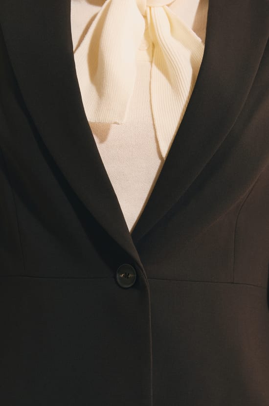 Blazer droit &agrave; col tailleur;${refinementColor}