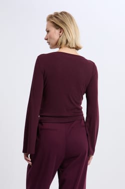 T-shirt col bateau à manches longues larges;${refinementColor}