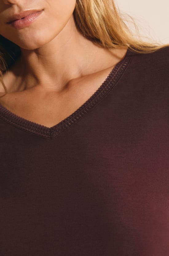 T-shirt col V maille thermique;${refinementColor}