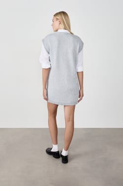 Sleeveless sweater dress;${refinementColor}