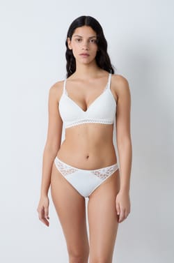 Braguitas de encaje;${refinementColor}