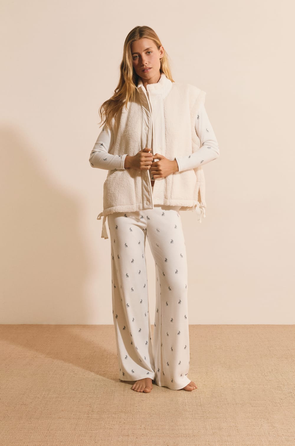 Gilet sans manches avec noeuds;${refinementColor}