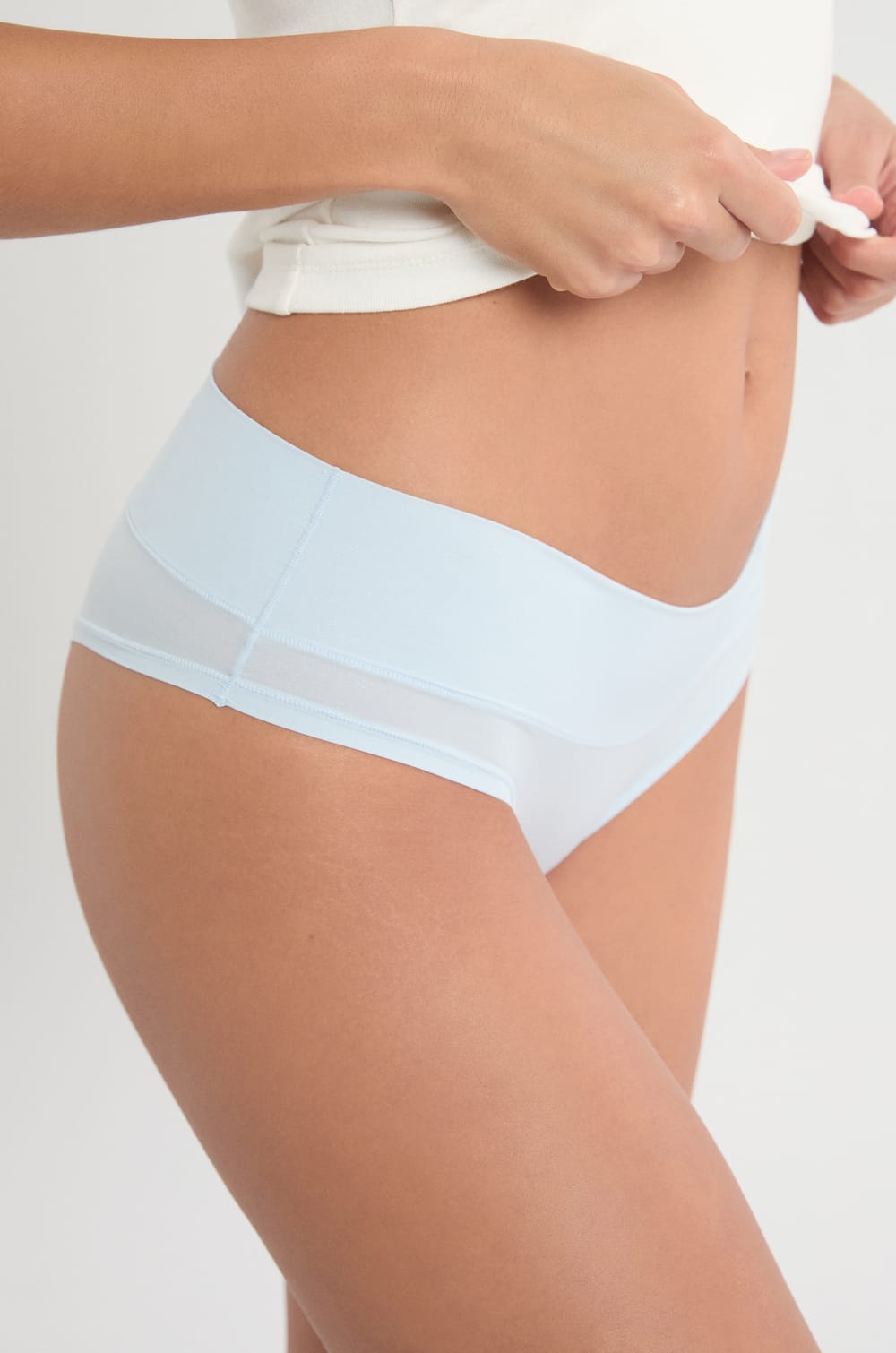 Shorty en microfibre;${refinementColor}