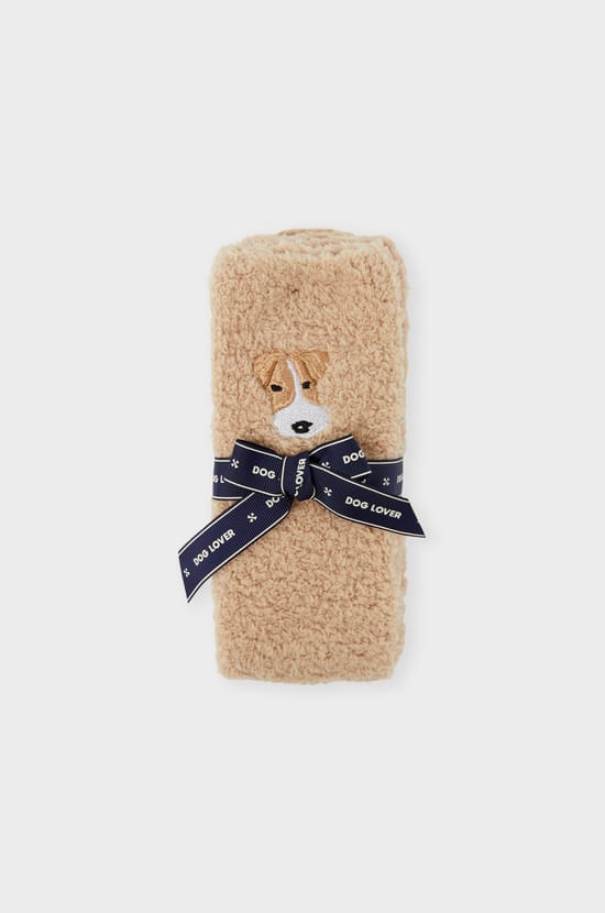 Chaussettes anti-d&eacute;rapantes en fausse fourrure avec broderie fox-terrier;${refinementColor}