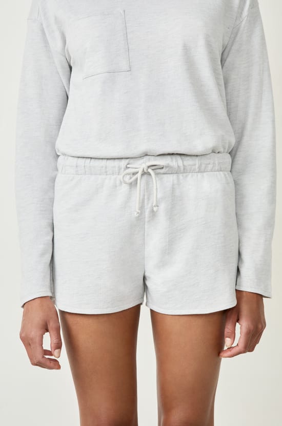 Pantalón corto de pijama;${refinementColor}