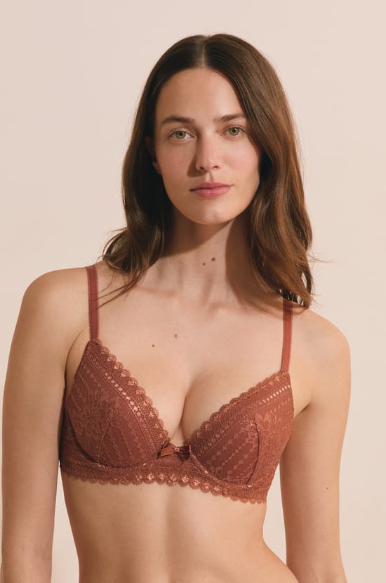 Soutien-gorge N.2 - Le push-up plongeant en dentelle;${refinementColor}