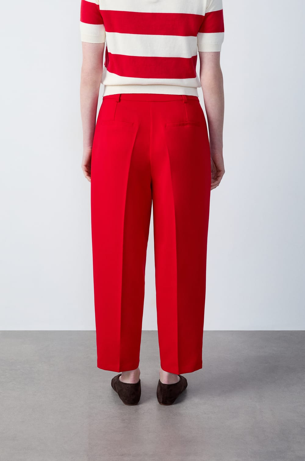 Carrot-Cut Trousers;${refinementColor}