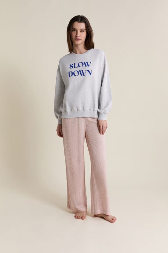 Sweatshirt de pyjama avec &eacute;criture en coton;${refinementColor}