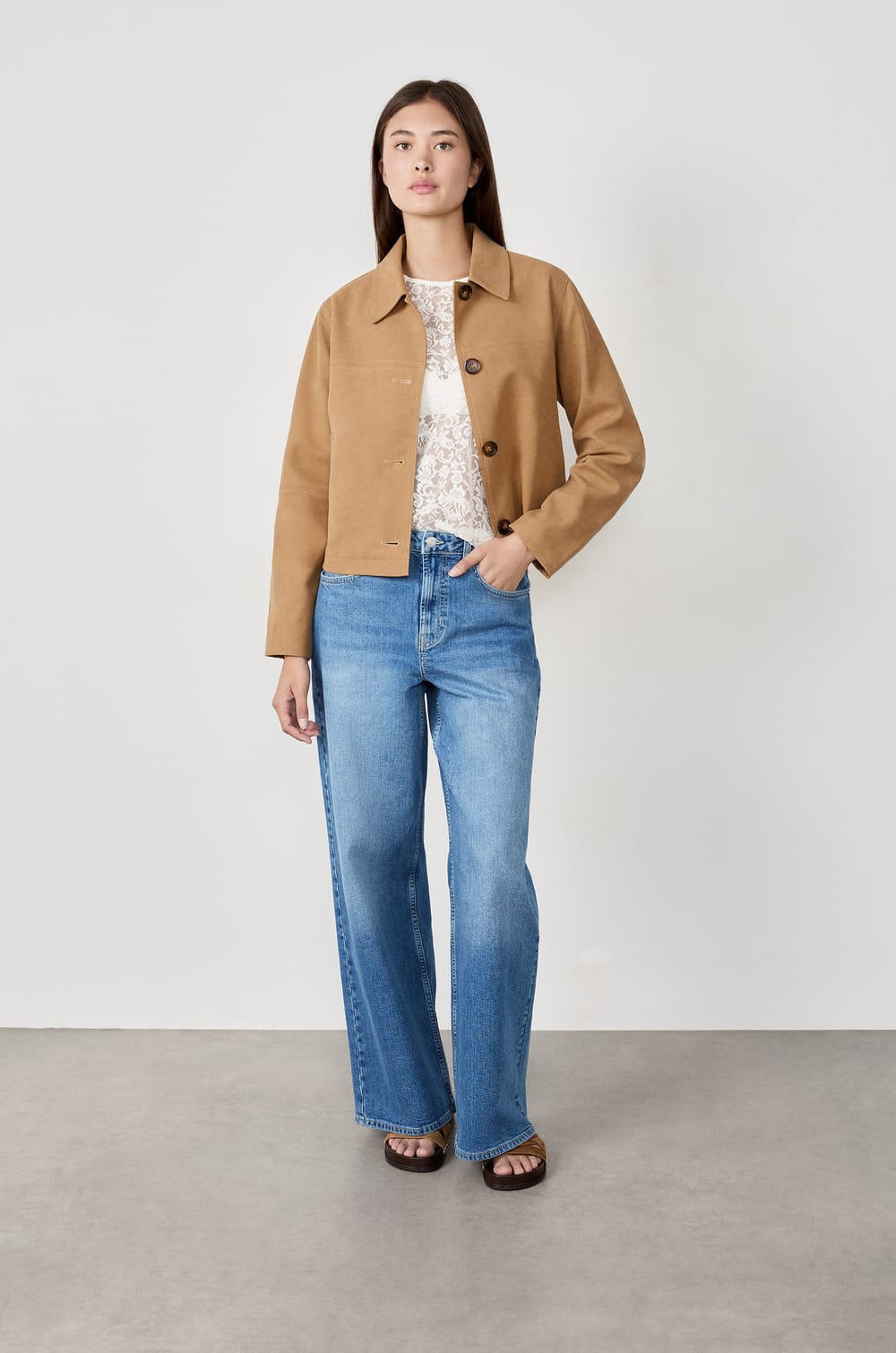 Wide Cut Jeans;${refinementColor}
