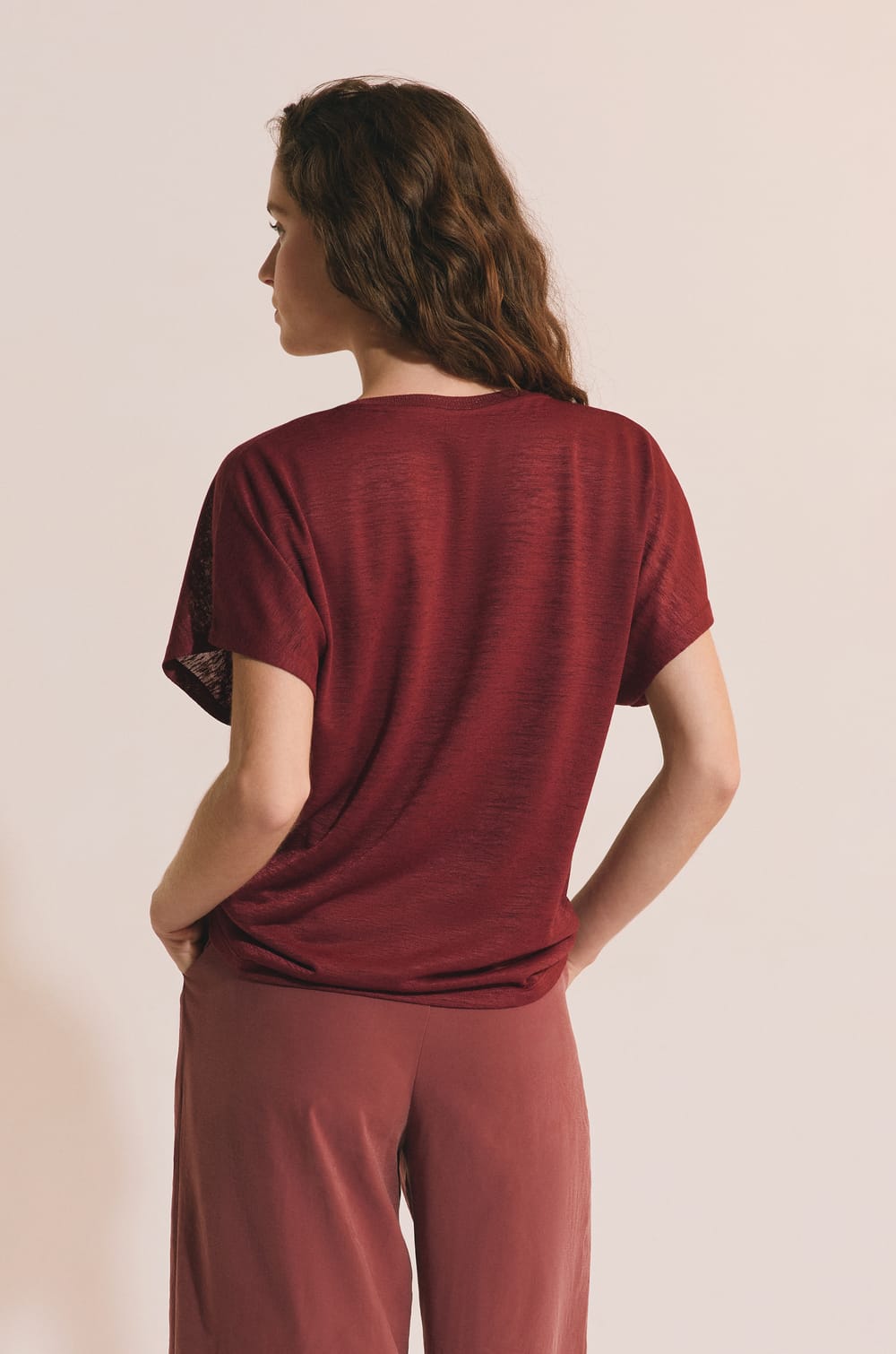 T-shirt manches courtes &agrave; col V;${refinementColor}