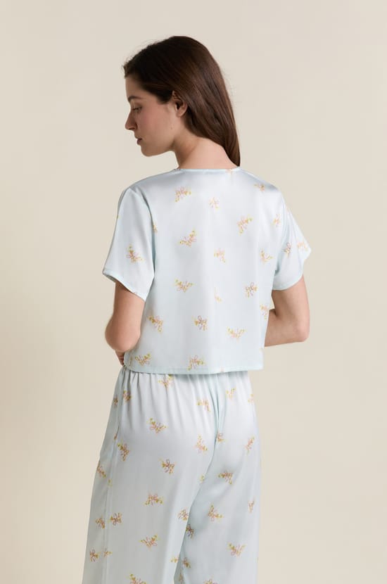 Chemise de pyjama courte satin&eacute;e;${refinementColor}