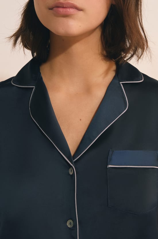 Chemise de nuit manches courtes satin&eacute;e;${refinementColor}