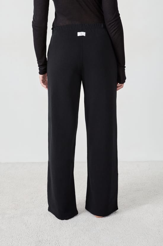Weite Pyjama-Hose;${refinementColor}