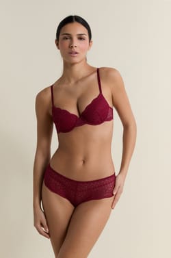 Shorty en dentelle;${refinementColor}