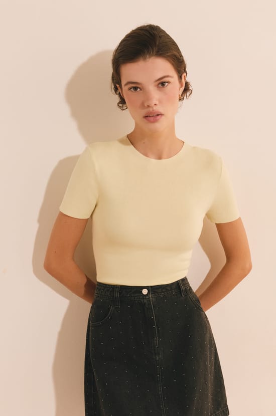 Pull manches courtes avec coton;${refinementColor}