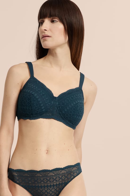 Post-mastectomy Wireless Lightly Lined Bra;${refinementColor}