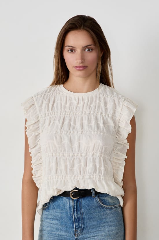 Sleeveless T-shirt;${refinementColor}