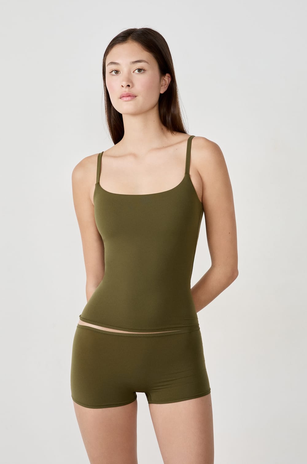 Top en microfibre avec brassi&egrave;re int&eacute;gr&eacute;e;${refinementColor}