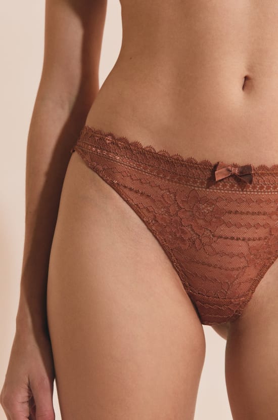 Tanga de encaje;${refinementColor}