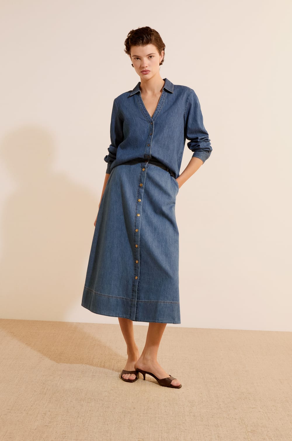 Jupe midi en jean;${refinementColor}