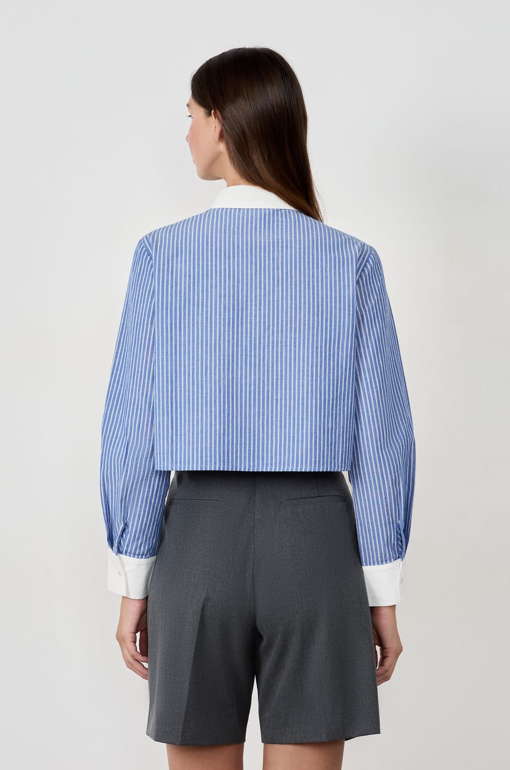 Chemise courte à rayures;${refinementColor}
