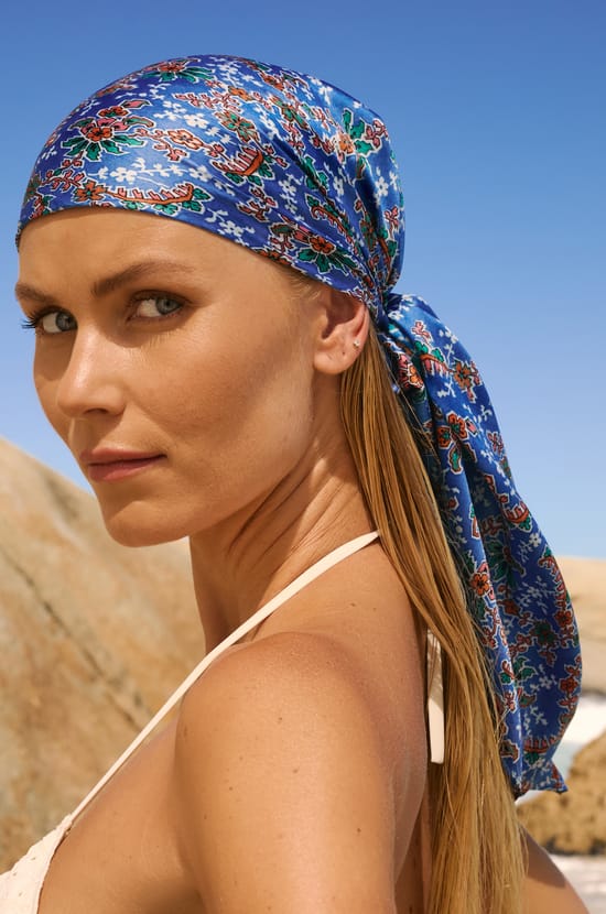 Floral Print Scarf;${refinementColor}