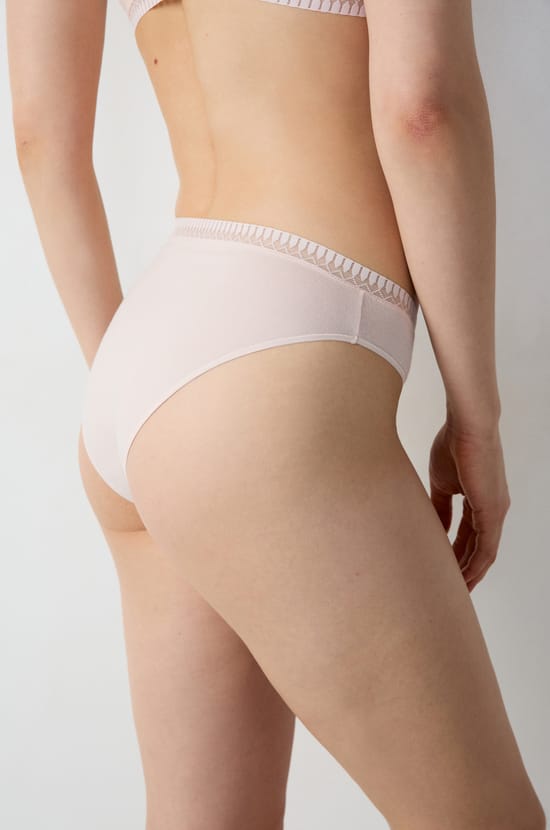 Cotton Brief;${refinementColor}