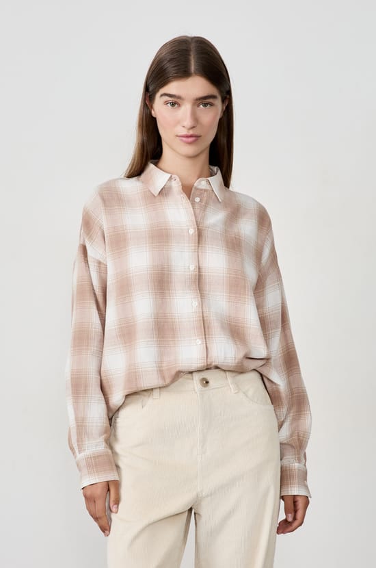 Checkered Shirt;${refinementColor}
