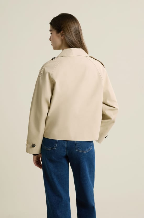 Trench court;${refinementColor}