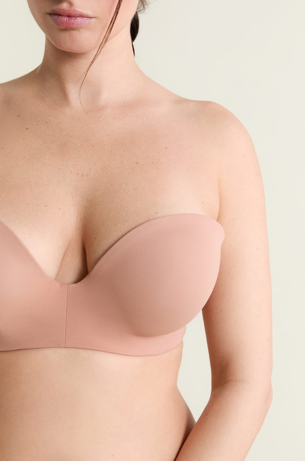 Bandeau mit leichten Schalen, abnehmbare Tr&auml;ger, K&ouml;rbchen C-E;${refinementColor}