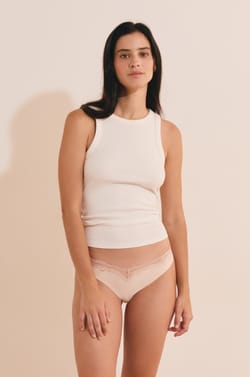 Culotte avec d&eacute;tail dentelle;${refinementColor}