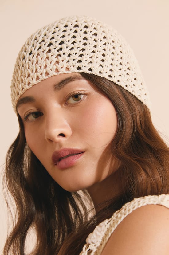 Bonnet en crochet;${refinementColor}