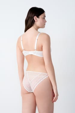 Underwired Lace Bra;${refinementColor}