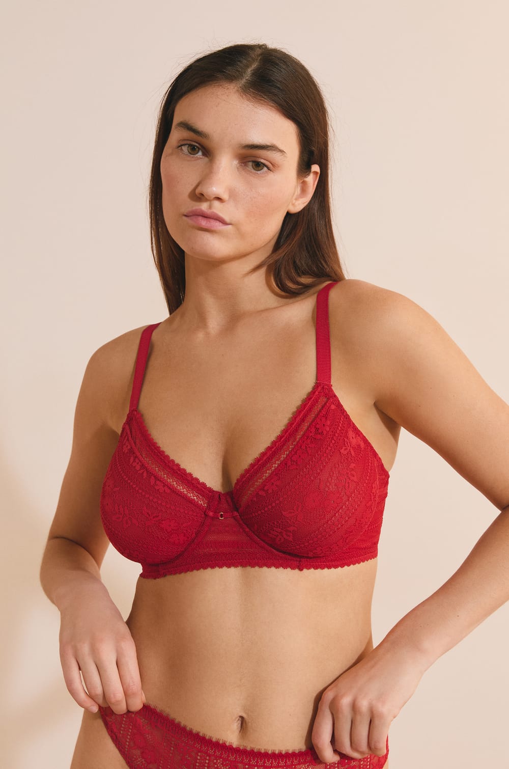 Soutien-gorge minimizer;${refinementColor}