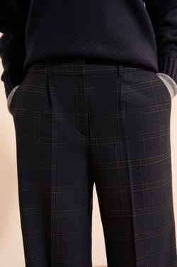 Pantalon coupe droite &agrave; carreaux;${refinementColor}