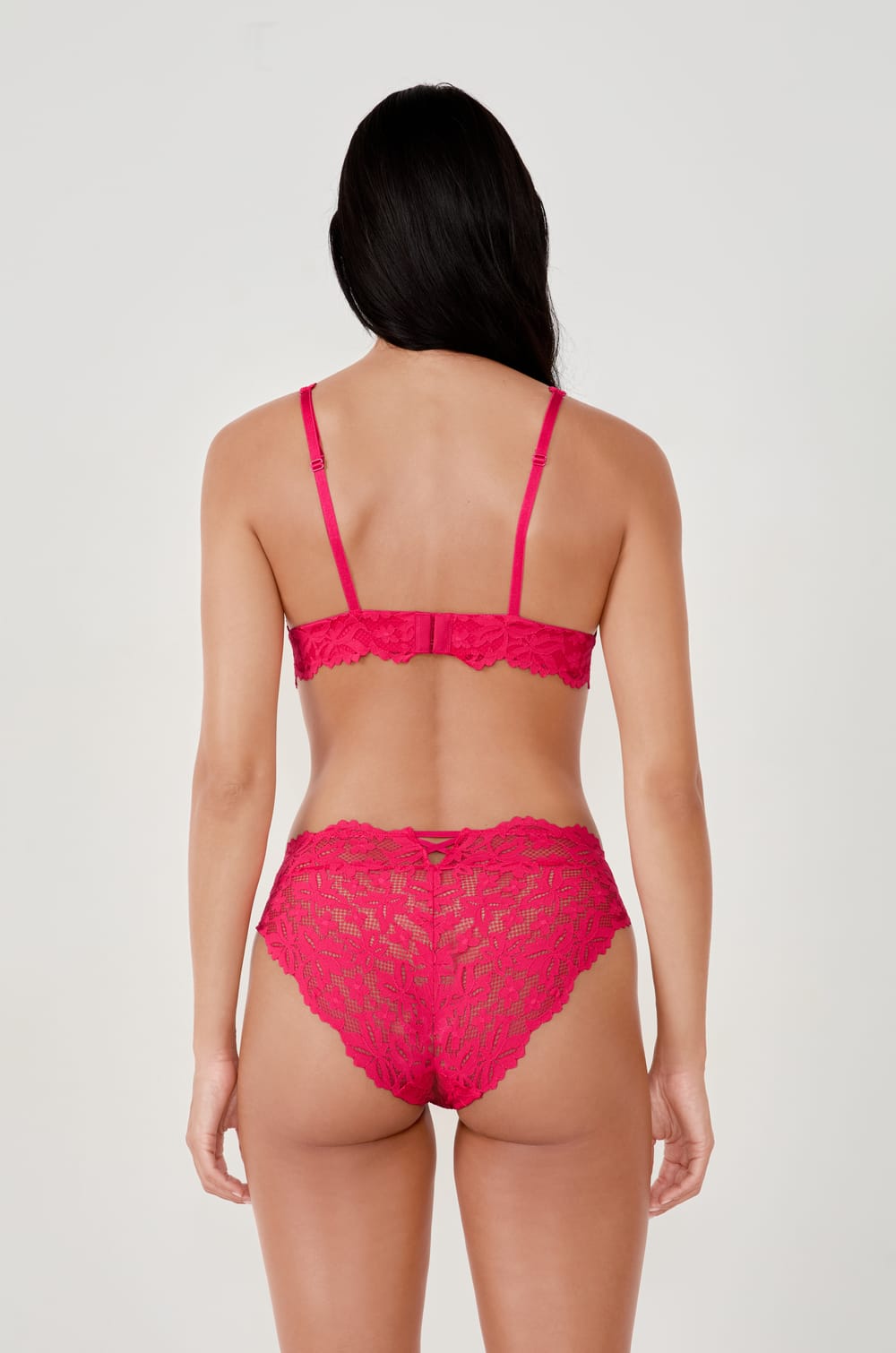 Soutien-gorge N.8 - Le triangle sans armatures;${refinementColor}