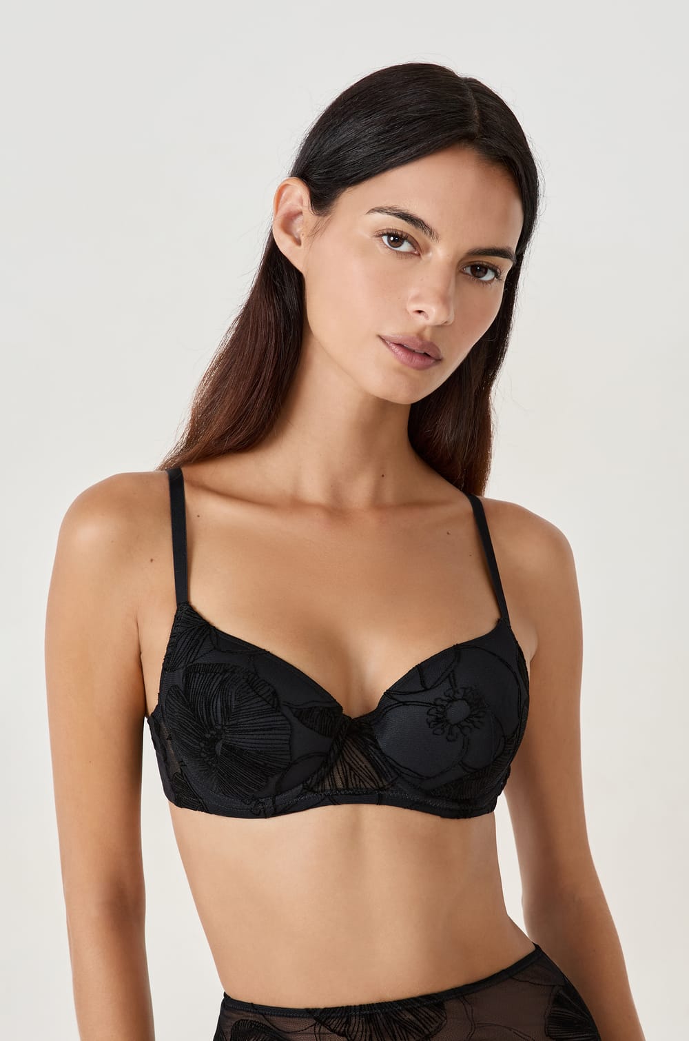 Soutien-gorge N.4 - Le coques fines;${refinementColor}