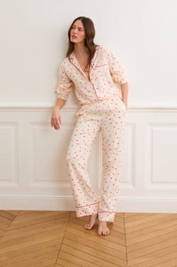 Pantal&oacute;n de pijama satinados con estampado de besos;${refinementColor}