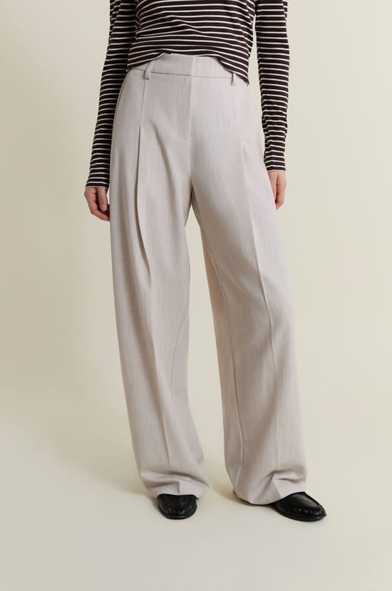 Straight Trousers;${refinementColor}