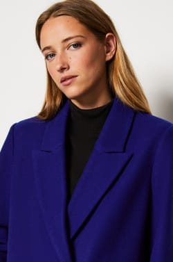 Manteau long boutonné avec laine;${refinementColor}