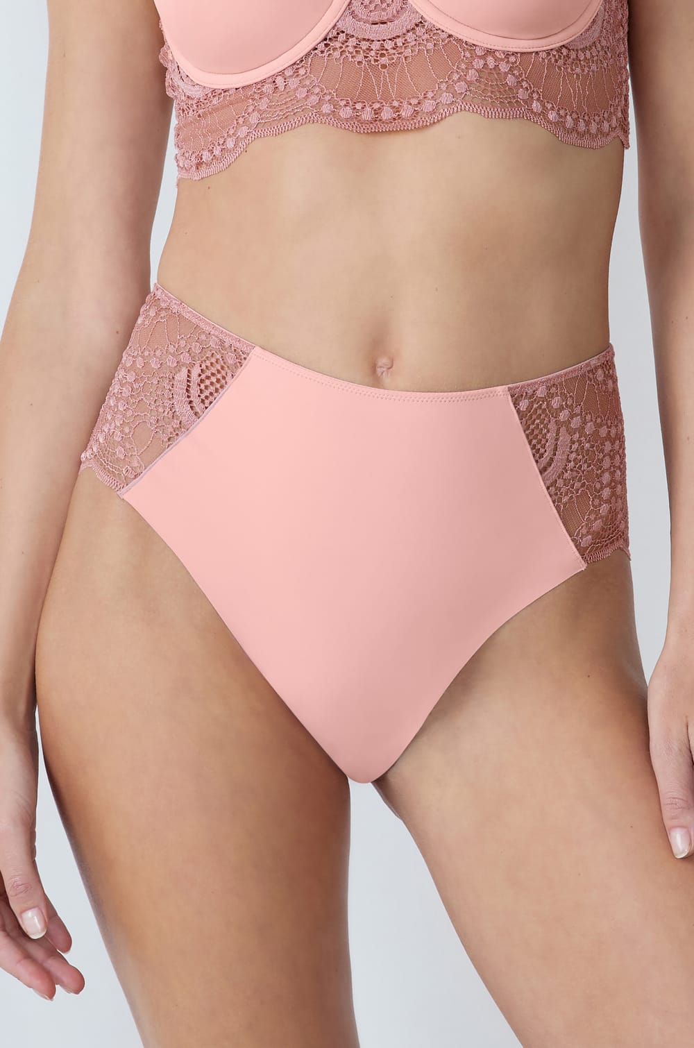 Midi Brief in Microfiber;${refinementColor}