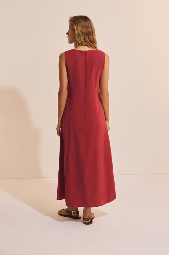 Robe longue sans manches;${refinementColor}