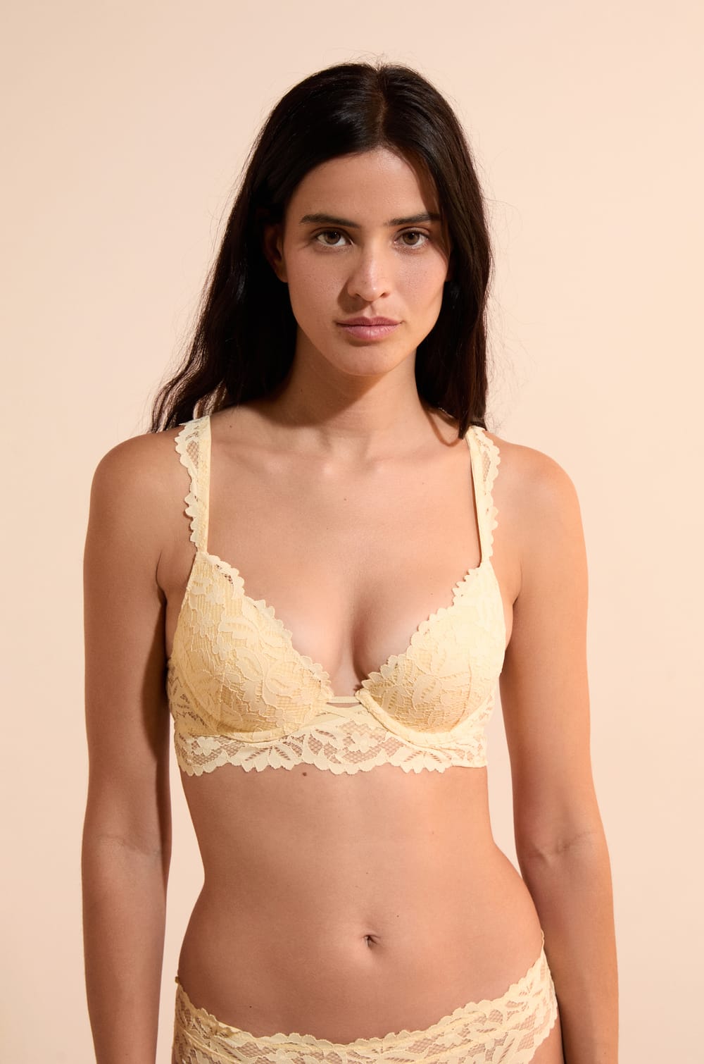 BH N.2 - Der Push-up-BH mit tiefem Dekollet&eacute;;${refinementColor}