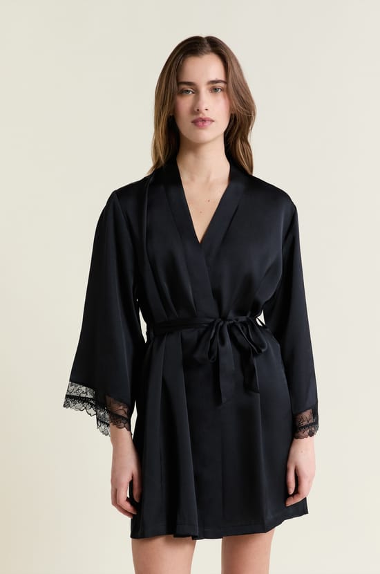 D&eacute;shabill&eacute; satin&eacute;;${refinementColor}