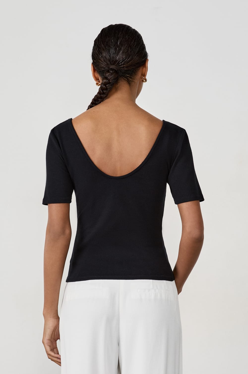 T-shirt col V dos nu en coton;${refinementColor}