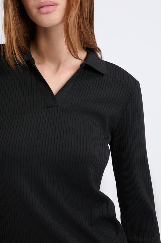 T-shirt manches longues col V;${refinementColor}