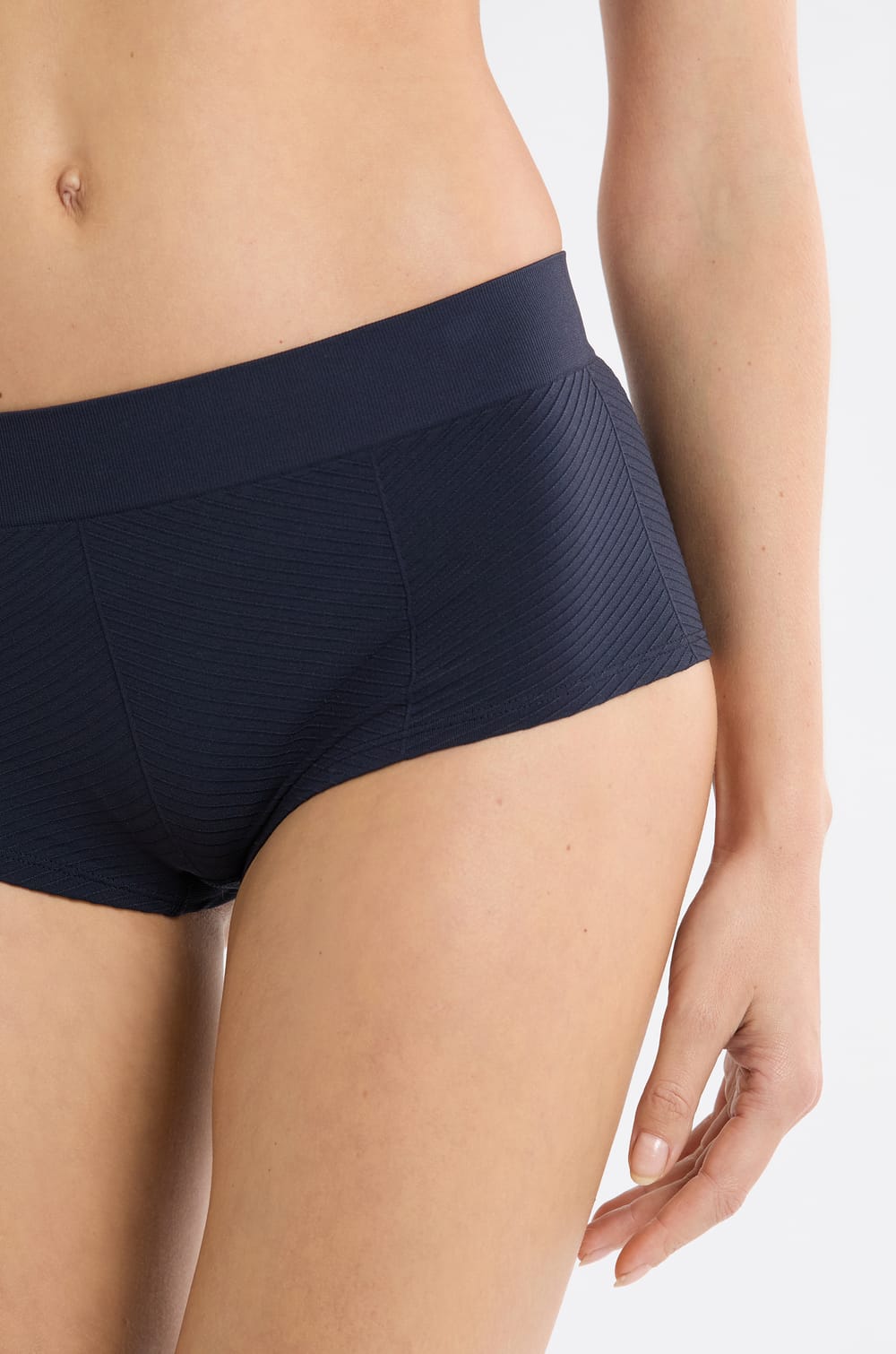 Seamless Boyshorts;${refinementColor}