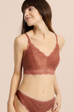 Wireless Triangle Bra Post-Mastectomy;${refinementColor}