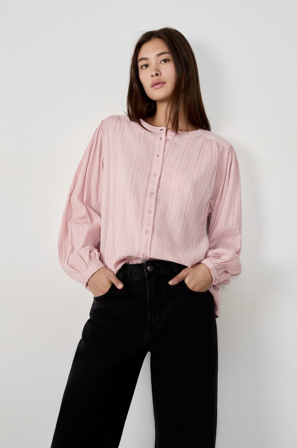Camisa de manga larga con bordados;${refinementColor}